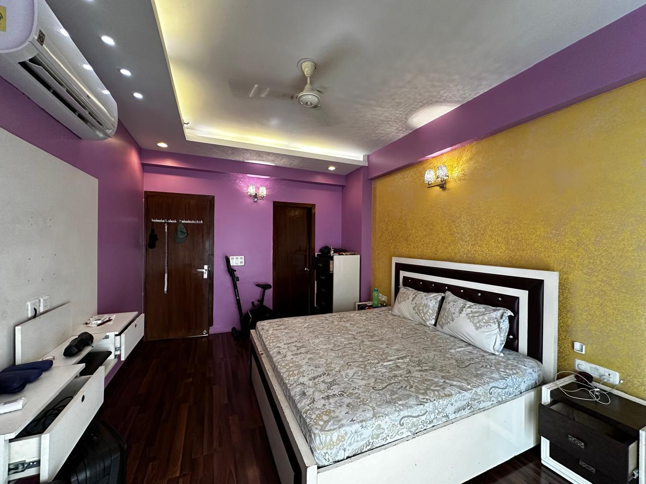 3.5 BHK + Pooja Room,Servant Room,Study Room,Extra Room Apartment For Sale in Gardenia Gateway