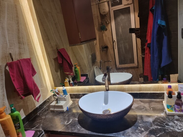 Bathroom, lodha-amara 2 Bedroom 700 Sq.Ft. Apartment In Kolshet Road Thane 7795116