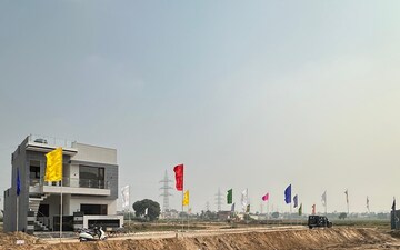 Plot For Sale in KharaR-Kurali Highway