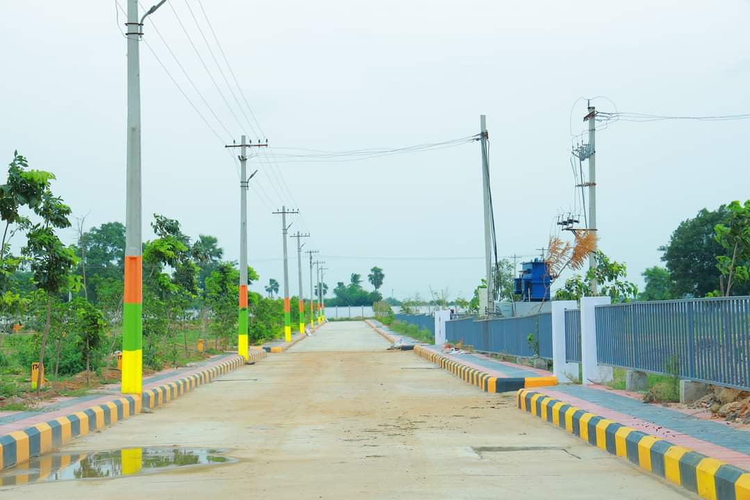 Plot For Sale in Golden Leaf Vijayawada hi