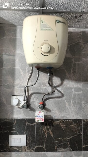 रेसिडेंशियल फ्लैट वर्ग फुट फॉर रेंट इन डन्डहेरा ग़ाज़ियाबाद  7795996