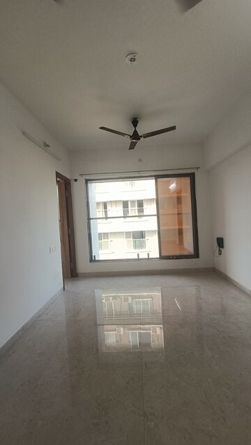 Living Room in 1.5 BHK Apartment at Borivali West – for Sale
