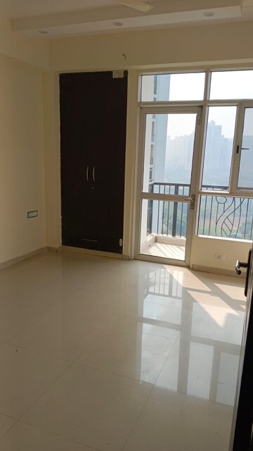 Room in 3 BHK Apartment at Shipra Srishti, Ahinsa Khand 1 – for Sale