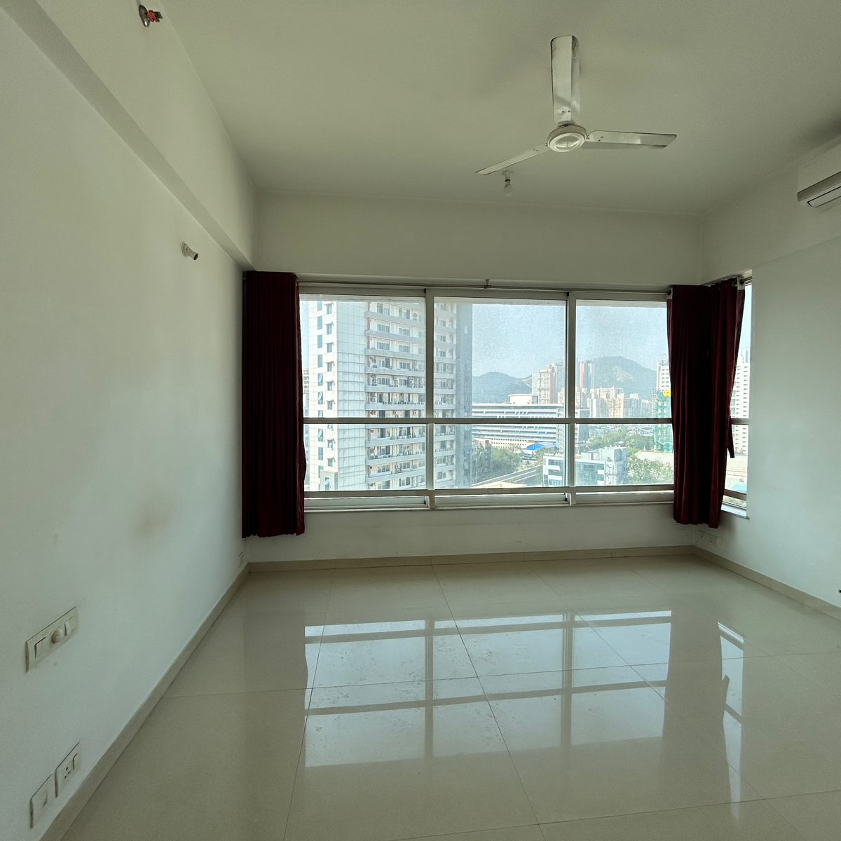 2 BHK 768 Sq.Ft. Apartment in Kalpataru Crest