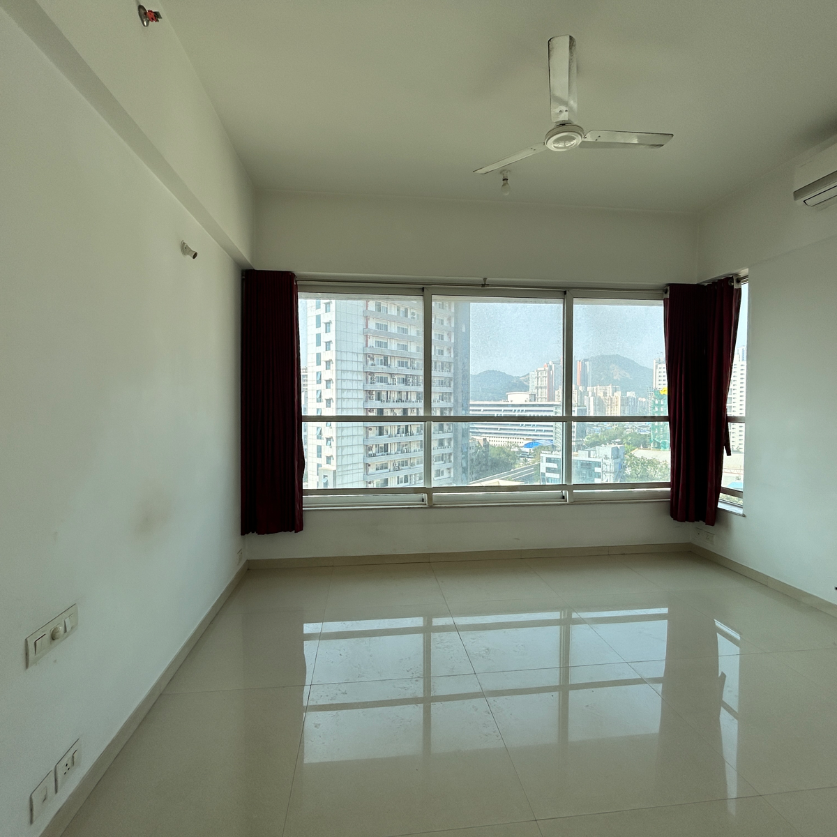 2 BHK Apartment For Resale in Kalpataru Crest Swami Samarth Cooperative Industrial Area Mumbai  7796181