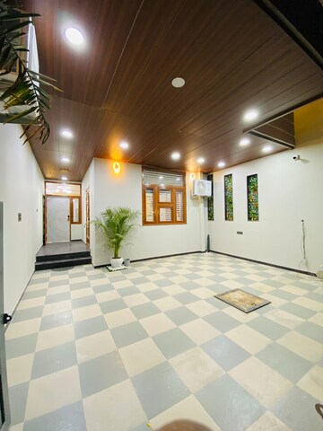 Parking in 4 BHK Villa at Gandhi Path – for Sale