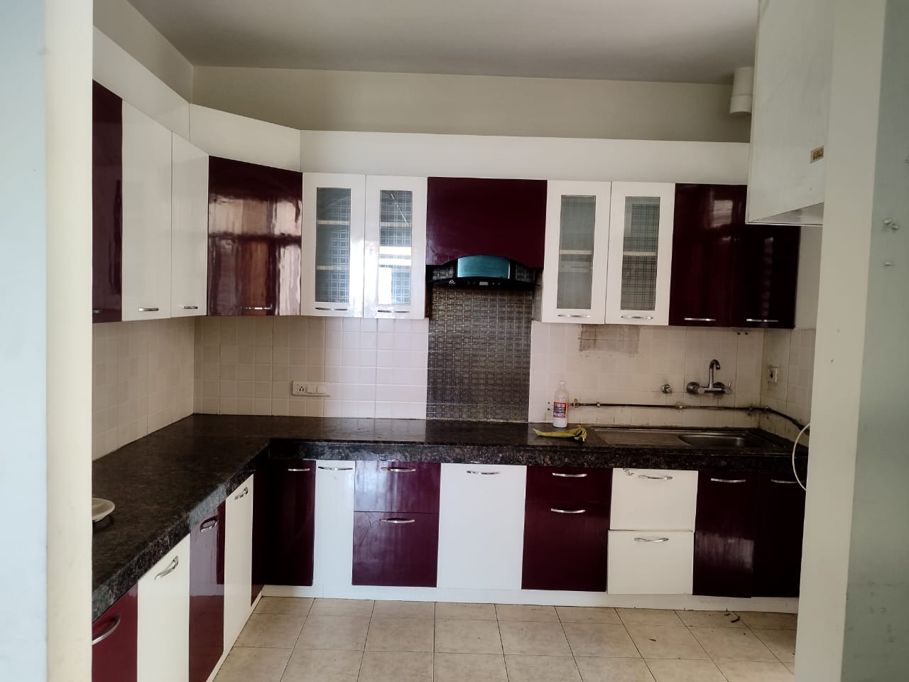 2 BHK + Servant Room 1100 Sq.Ft. Apartment in Mahagun Milano