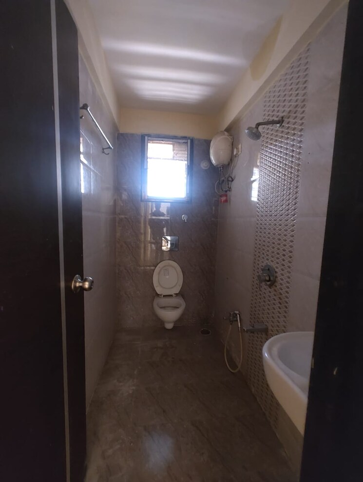 Bathroom, om-sai-riddhi-siddhi-exotica 2 Bedroom 1000 Sq.Ft. Apartment In Ulwe Navi Mumbai 7796225