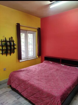 Master Bedroom in 4 BHK Villa at Ramesh Hermes Heritage Row Houses, Shastrinagar – for Rent