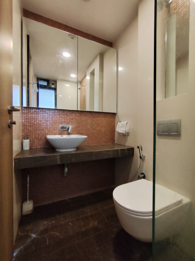 Bathroom, lodha-marquise 4 Bedroom 1467 Sq.Ft. Apartment In Worli Mumbai 7796498