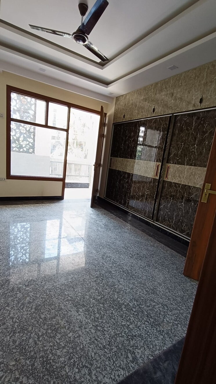  Parking, malad west 2 Bedroom 785 Sq.Ft. Apartment In Malad West Mumbai 7796574