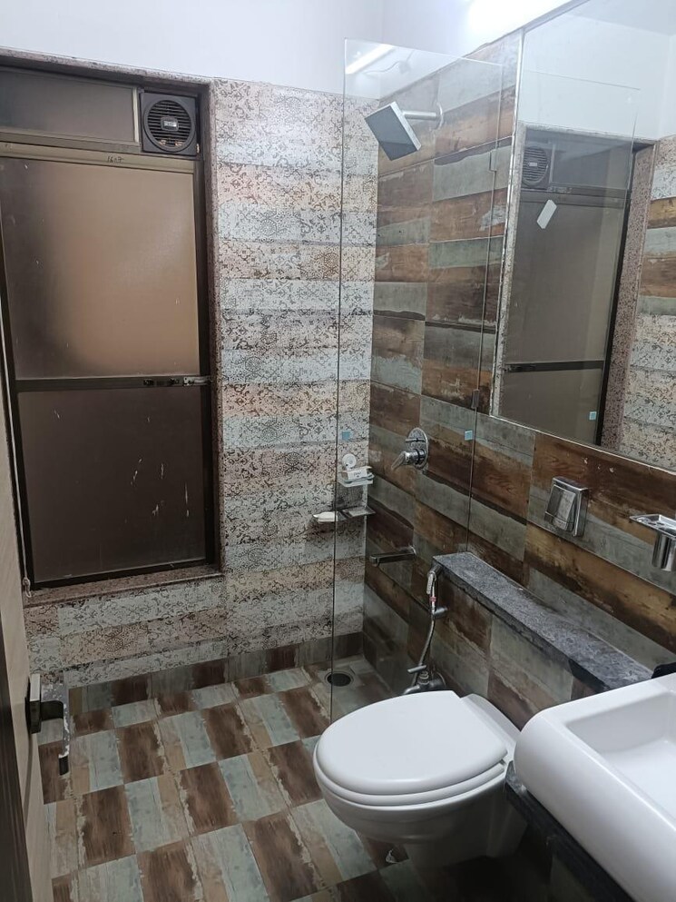 Bathroom, paradise-sai-riverdale 2 Bedroom 1000 Sq.Ft. Apartment In Taloja Navi Mumbai 7796642