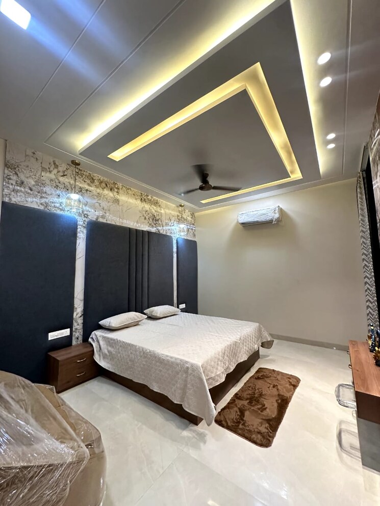 Living Room, mahagun-mezzaria 4 Bedroom 3470 Sq.Ft. Builder Floor In Sector 78 Noida 7796627