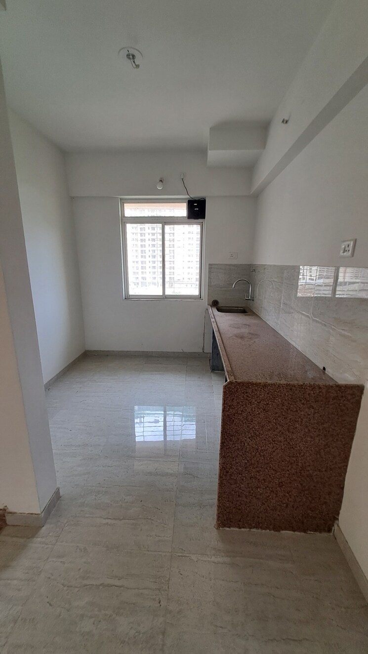 Kitchen, puraniks-tokyo-bay 2 Bedroom 700 Sq.Ft. Apartment In Kasarvadavali Thane 7796649