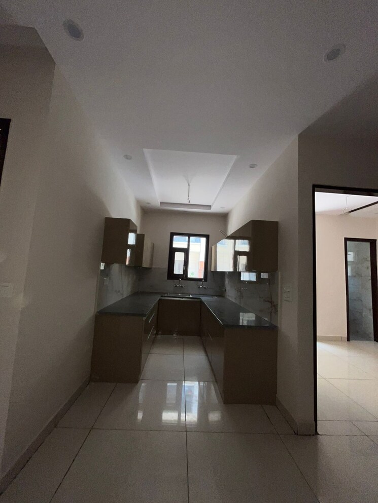 Kitchen, sector 123 3 Bedroom 135 Sq.Yd. Apartment In Sector 123 Mohali 7796750