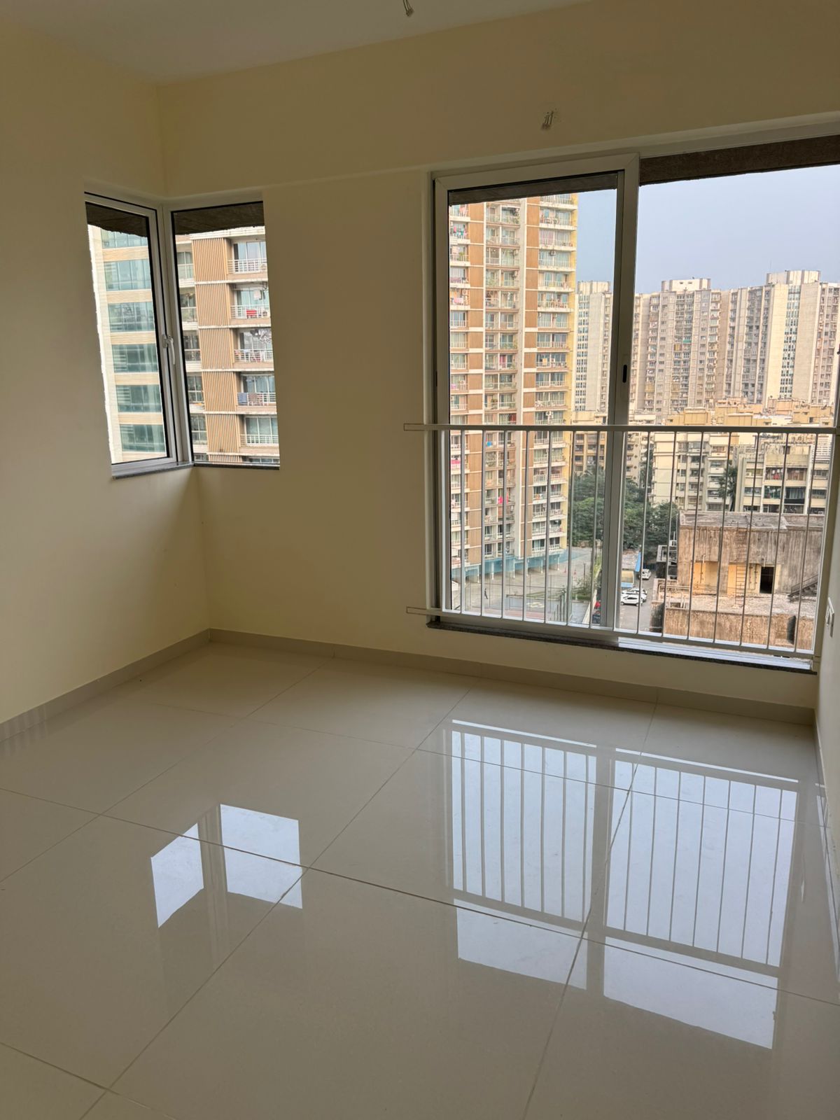 2 BHK Apartment फॉर रेंट इन Godrej Nest Kandivali Kandivali East Mumbai  7796747