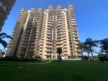 2.5 BHK Apartment – Exterior View View at Amrapali Princely Estate, Sector 76 - for Sale