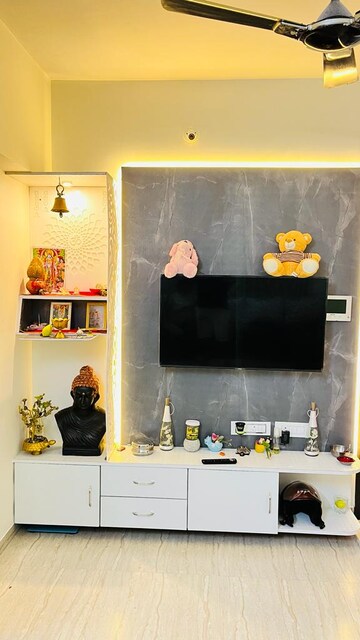 Furnished Amenities in 1 BHK Apartment at Dimples Aspire, Kandivali West – for Sale