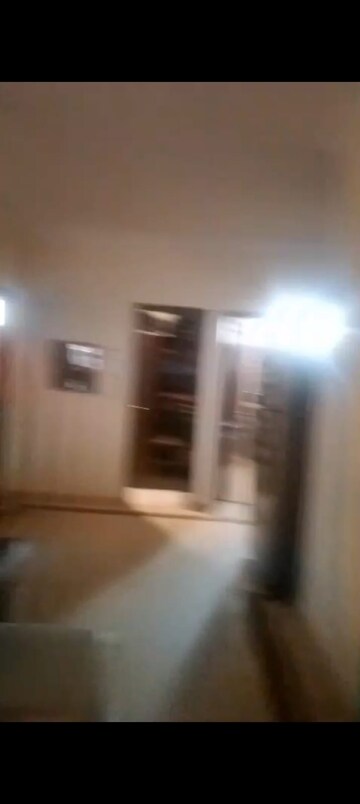 Furnished Amenities in 3 BHK Builder Floor at Safdarjung Development Area – for Sale