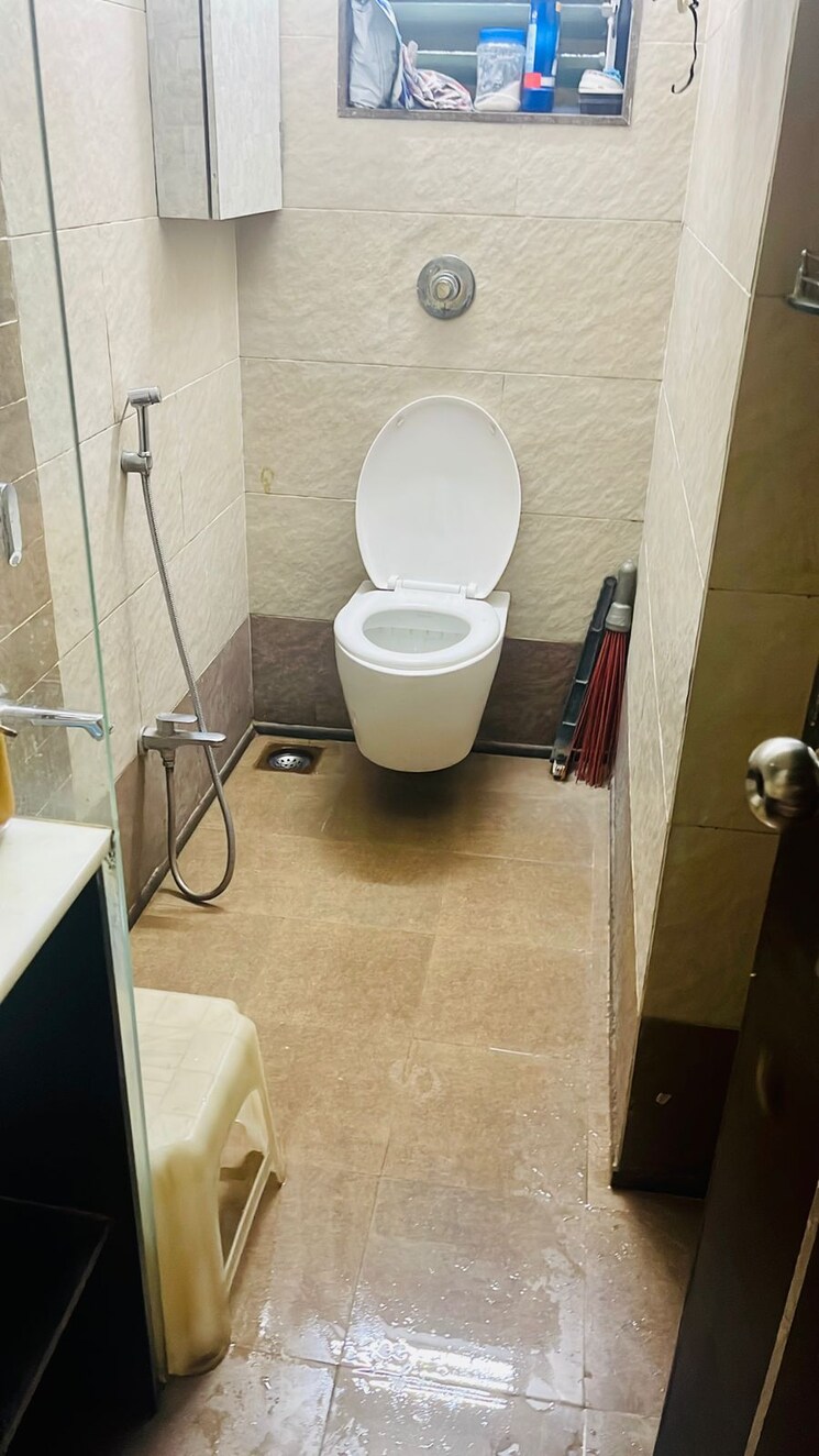 Bathroom, coral-heights 1 Bedroom 450 Sq.Ft. Apartment In Kavesar Thane 7797292