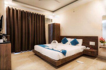 2 BHK Apartment For Sale in Sam Palm Olympia, Sector 16c Greater Noida