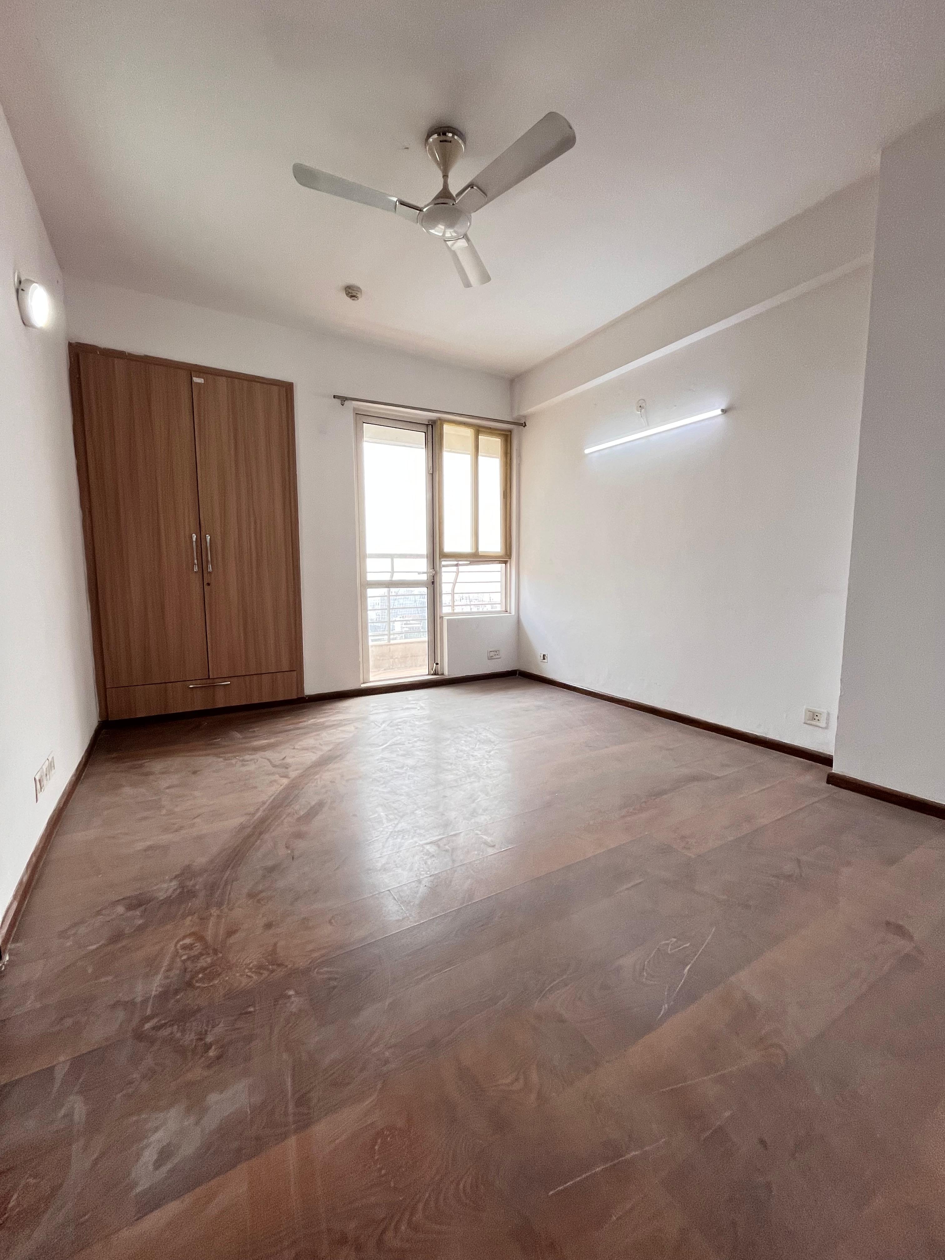 3 BHK Builder Floor For Rent in Elite Golf Green Sector 79 Noida  7797495