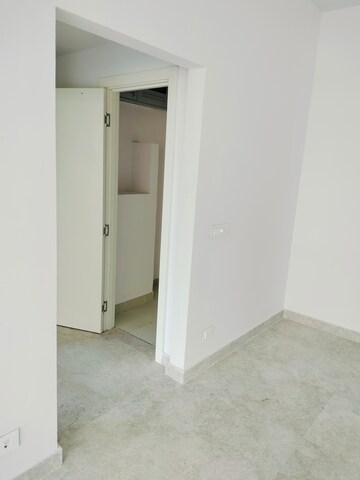 Room in 3 BHK Apartment at Ireo The Corridors, Sector 67a – for Sale