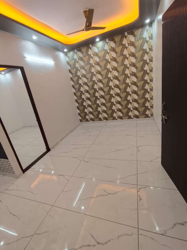 Room, rk puram 4 Bedroom 160 Sq.Yd. Independent House In Rk Puram Ghaziabad 7797561