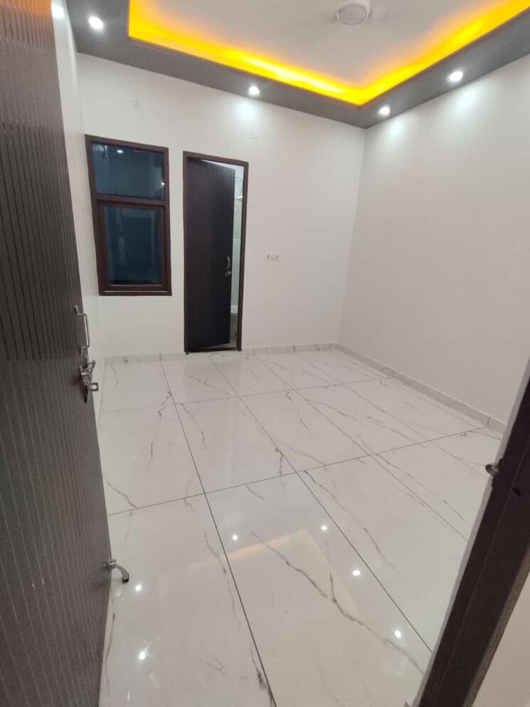 Room, rk puram 4 Bedroom 160 Sq.Yd. Independent House In Rk Puram Ghaziabad 7797561