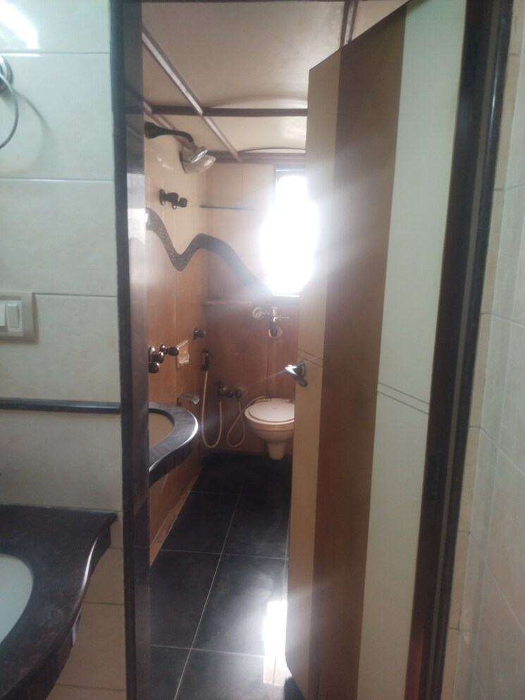 Bathroom, paschim-apartments 1 Bedroom 550 Sq.Ft. Apartment In Dadar West Mumbai 7797671