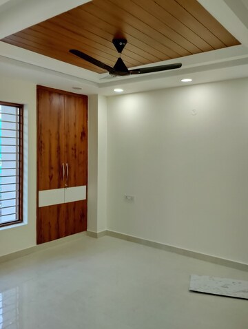 3 BHK Builder Floor For Rent in Sector 16
