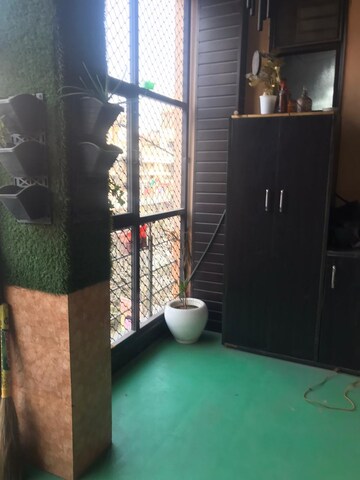 Furnished Amenities in 3 BHK Builder Floor at Gandhi Nagar – for Sale