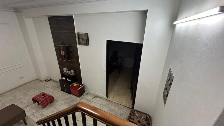 undefined, sector 22 6+ Bedroom 168 Sq.Mt. Independent House In Sector 22 Noida 7797791