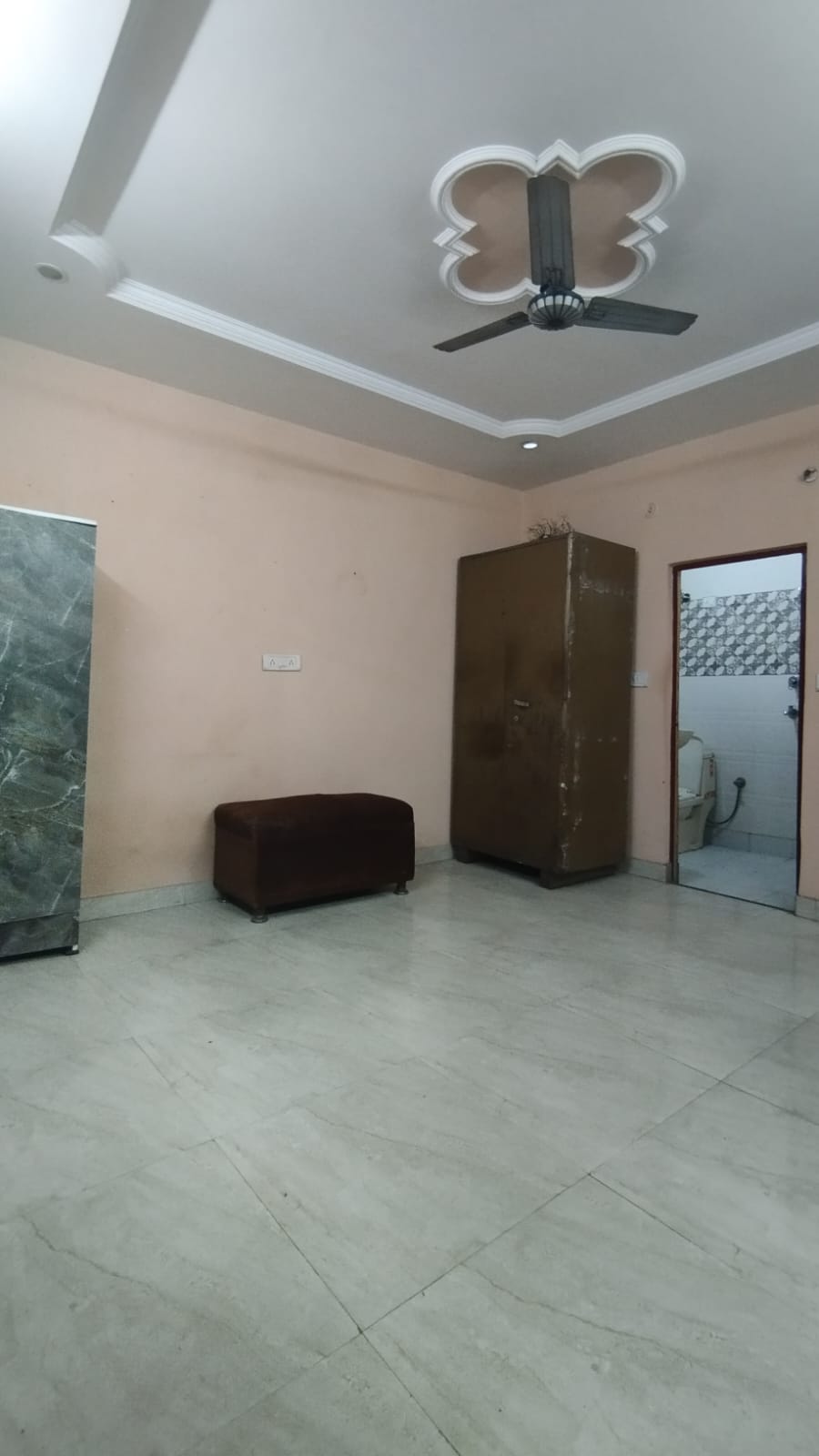 2 BHK Apartment For Rent in RWA Block A6 Paschim Vihar Paschim Vihar Delhi  7797810