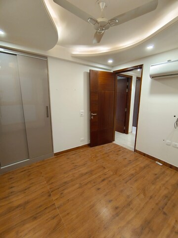 Room in 3 BHK Apartment at Godrej Lakeside Orchard, Sarjapur Road – for Sale