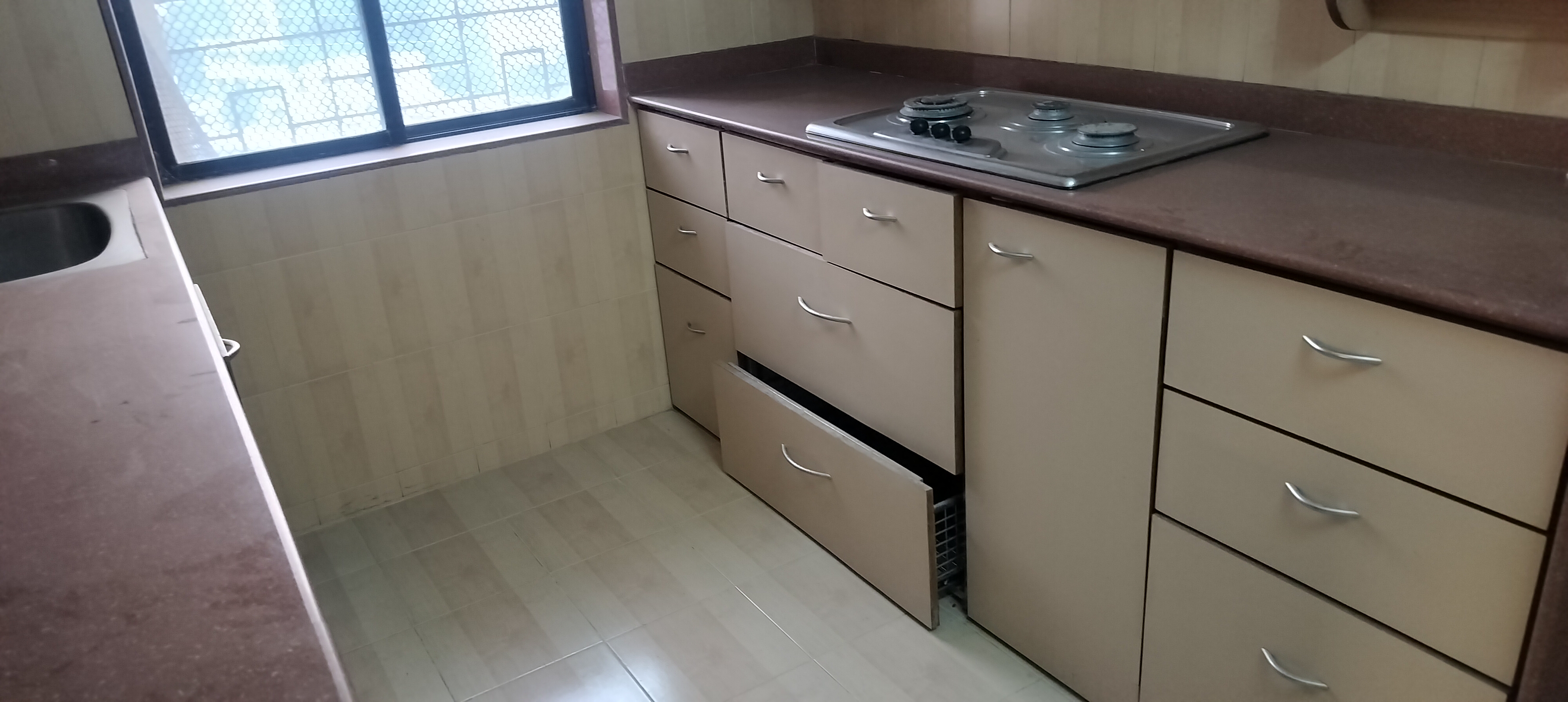 2 BHK Apartment For Sale in Dheeraj Gaurav Heights