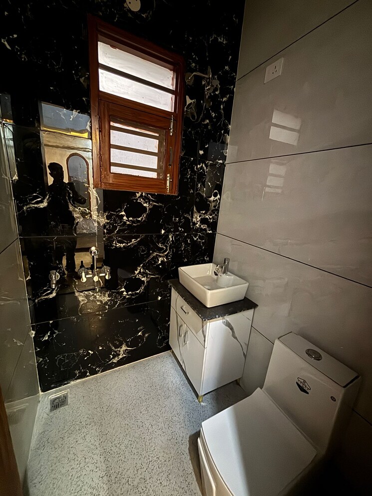 Bathroom, mohali sector 125 4 Bedroom 990 Sq.Ft. Independent House In Mohali Sector 125 Chandigarh 7798031