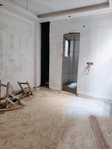 Room in 4 BHK Independent House at Jain Akshay Enclave, Sadarpur – for Sale