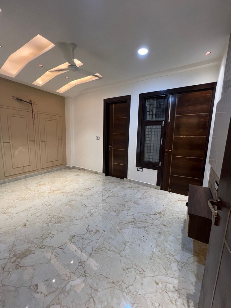 Room, vasundhara sector 5 4 Bedroom 1800 Sq.Ft. Builder Floor In Vasundhara Sector 5 Ghaziabad 7798074