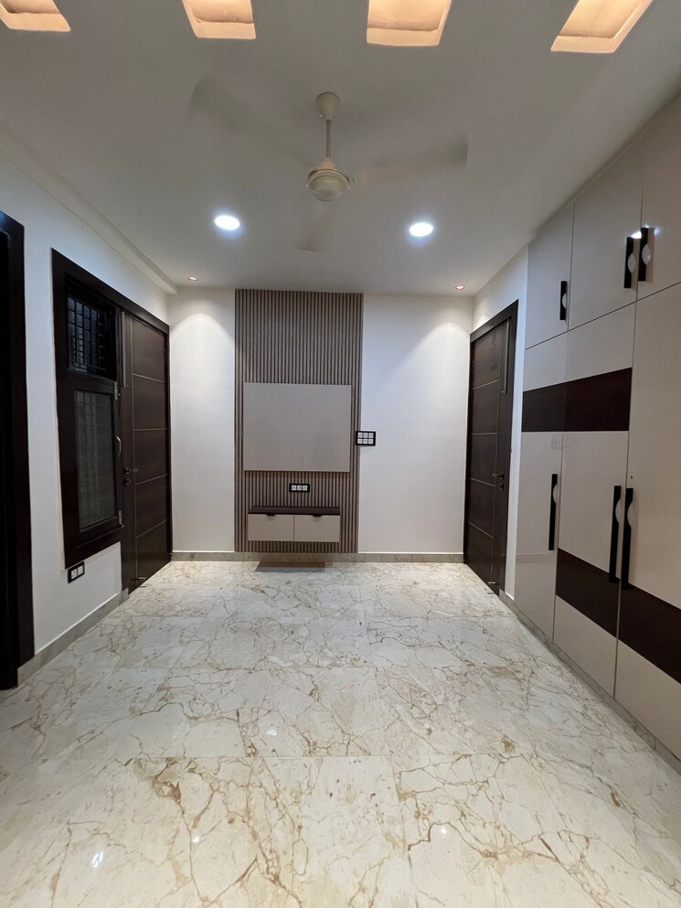 Room, vasundhara sector 5 4 Bedroom 1800 Sq.Ft. Builder Floor In Vasundhara Sector 5 Ghaziabad 7798074
