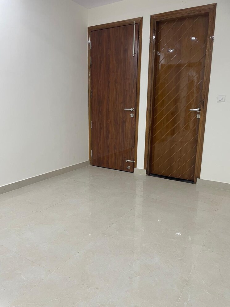 Room, niti khand 3 Bedroom 1650 Sq.Ft. Builder Floor In Niti Khand Ghaziabad 7798169