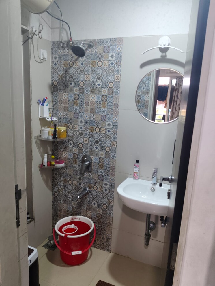 Bathroom, gurukrupa-marina-enclave 1 Bedroom 400 Sq.Ft. Apartment In Malad West Mumbai 7798195