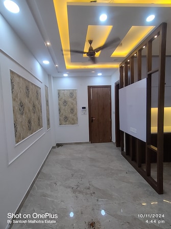 2 BHK Builder Floor For Rent in Sewak Park Delhi  7798220