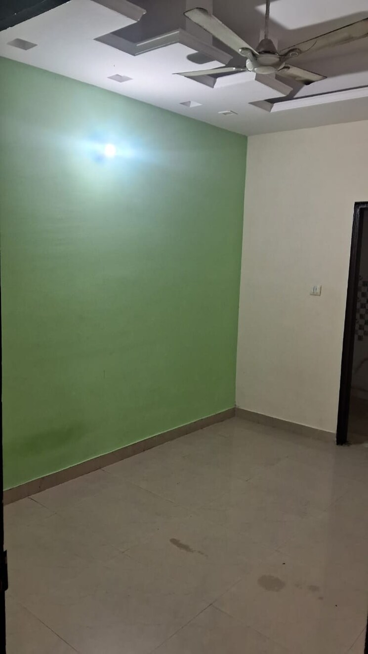 Room, abcz-east-avenue 2 Bedroom 1045 Sq.Ft. Apartment In Sector 73 Noida 7798283