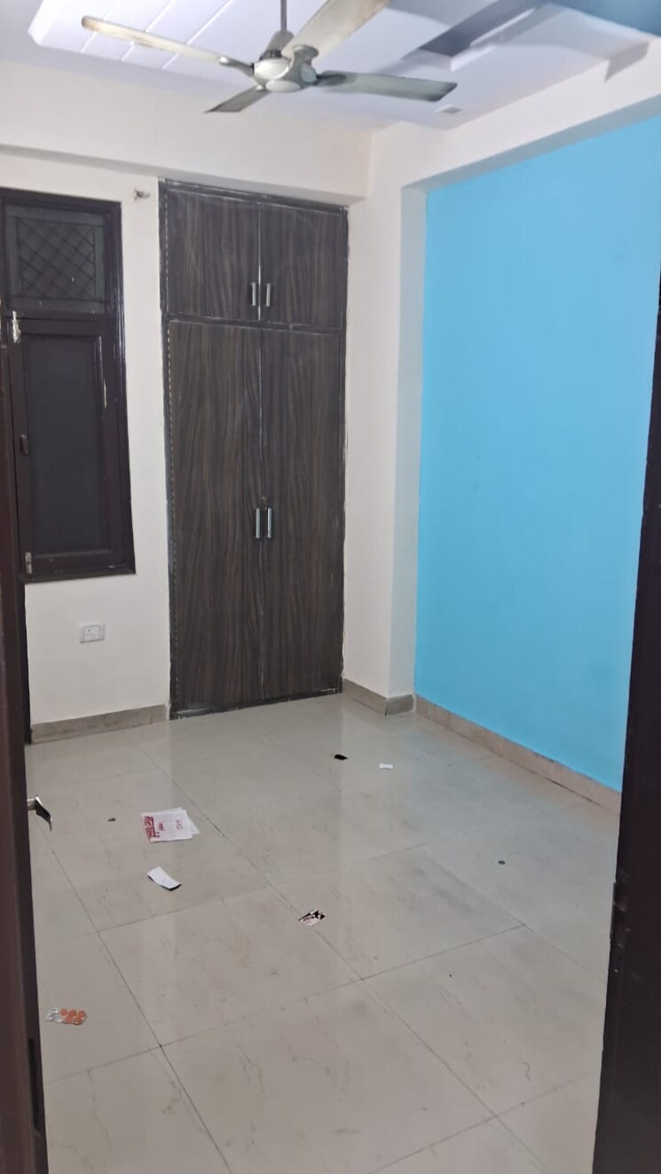 Room, abcz-east-avenue 2 Bedroom 1045 Sq.Ft. Apartment In Sector 73 Noida 7798283