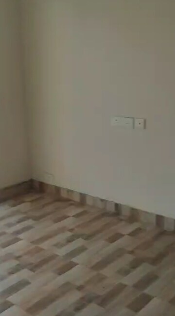 Room in 3 BHK Independent House at Raj Nagar Extension – for Rent