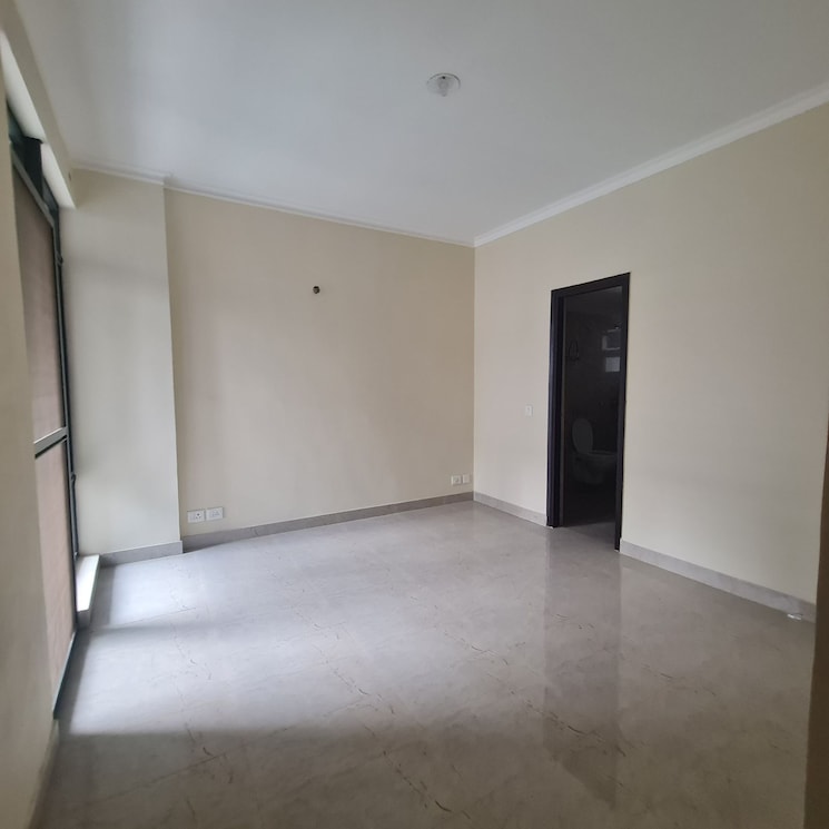 Room, shree-park 1 Bedroom 650 Sq.Ft. Apartment In Mira Road Thane 7798484