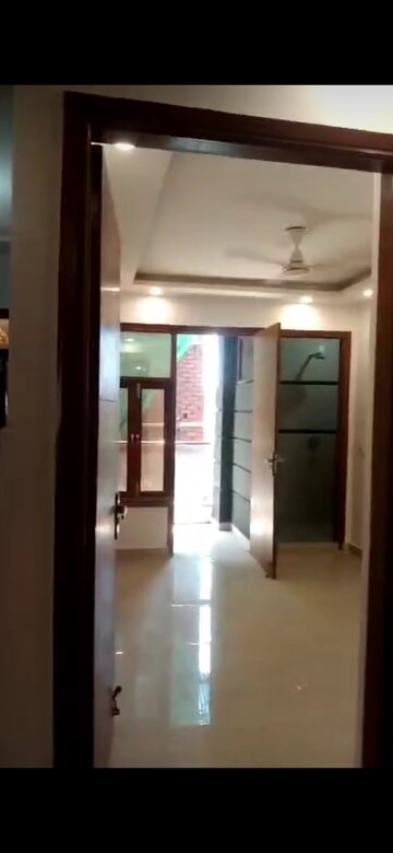 Bedroom in 1.5 BHK Builder Floor at Chattarpur – for Sale