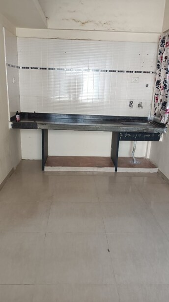 रेसिडेंशियल फ्लैट वर्ग फुट फॉर रेंट इन हडापसर पुणे  7798554