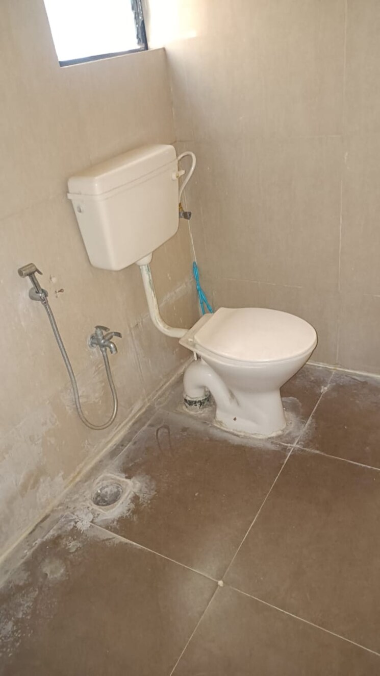 Bathroom, eisha-empire 2 Bedroom 875 Sq.Ft. Apartment In Hadapsar Pune 7798554